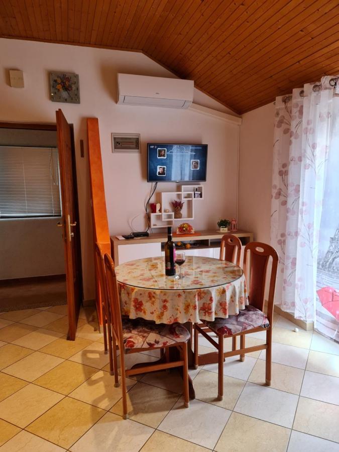 Apartament Diana *